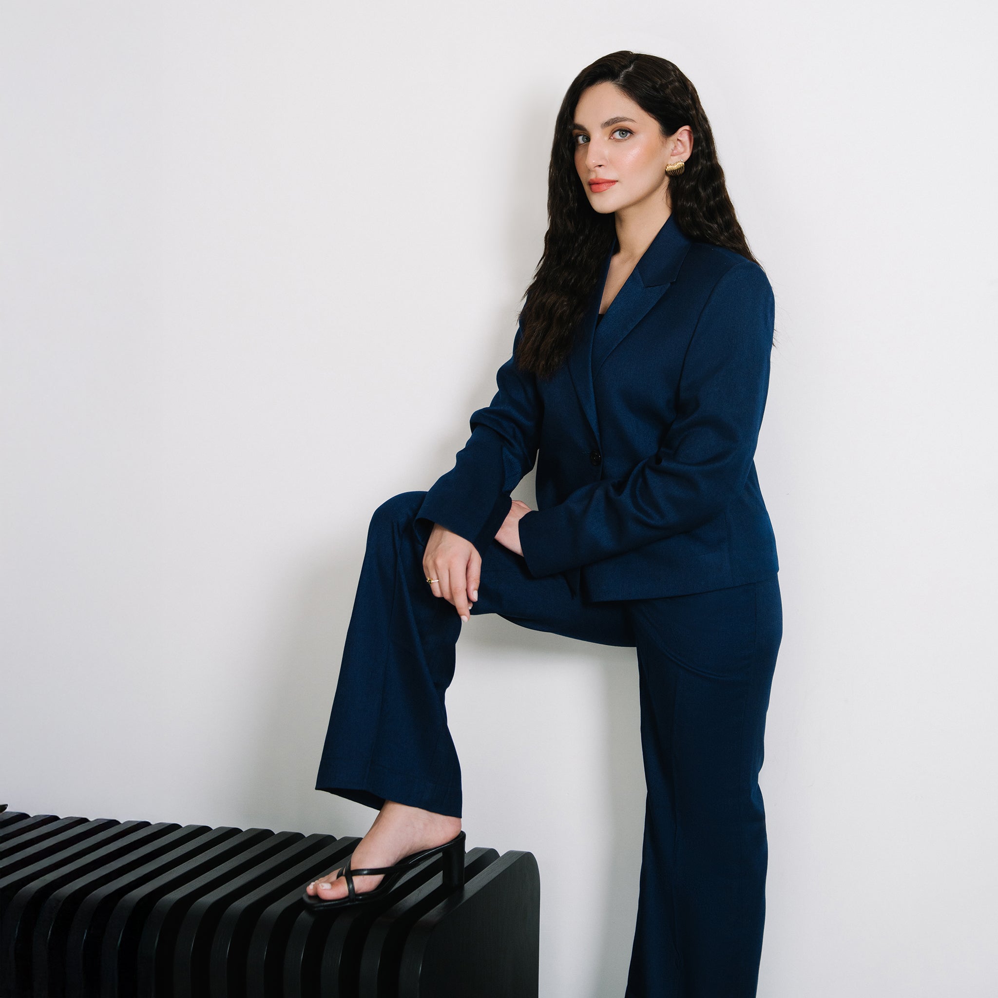 Aria Cropped Blazer- Navy